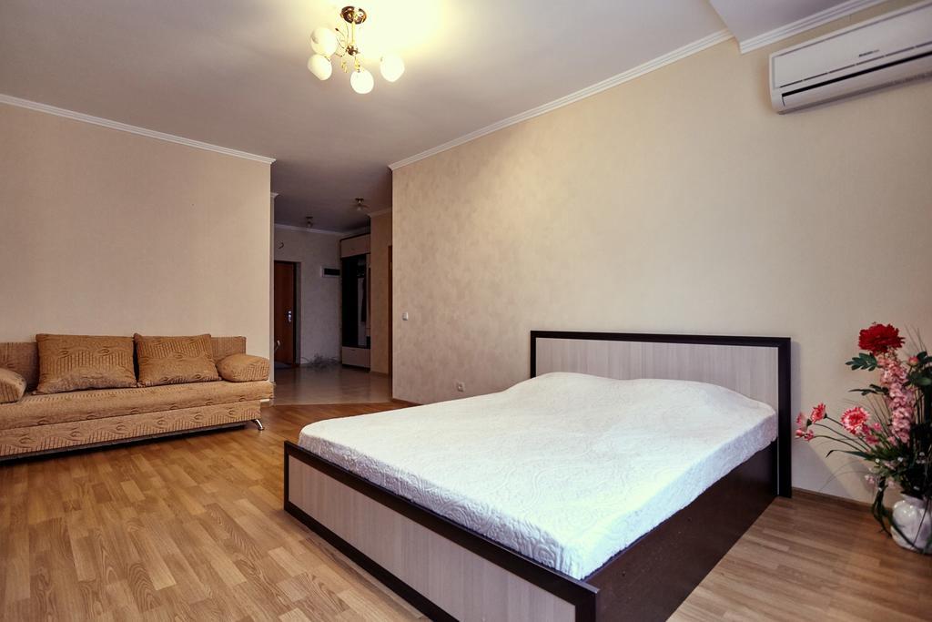 Aparthotel On Filatova Standart Краснодар Екстер'єр фото